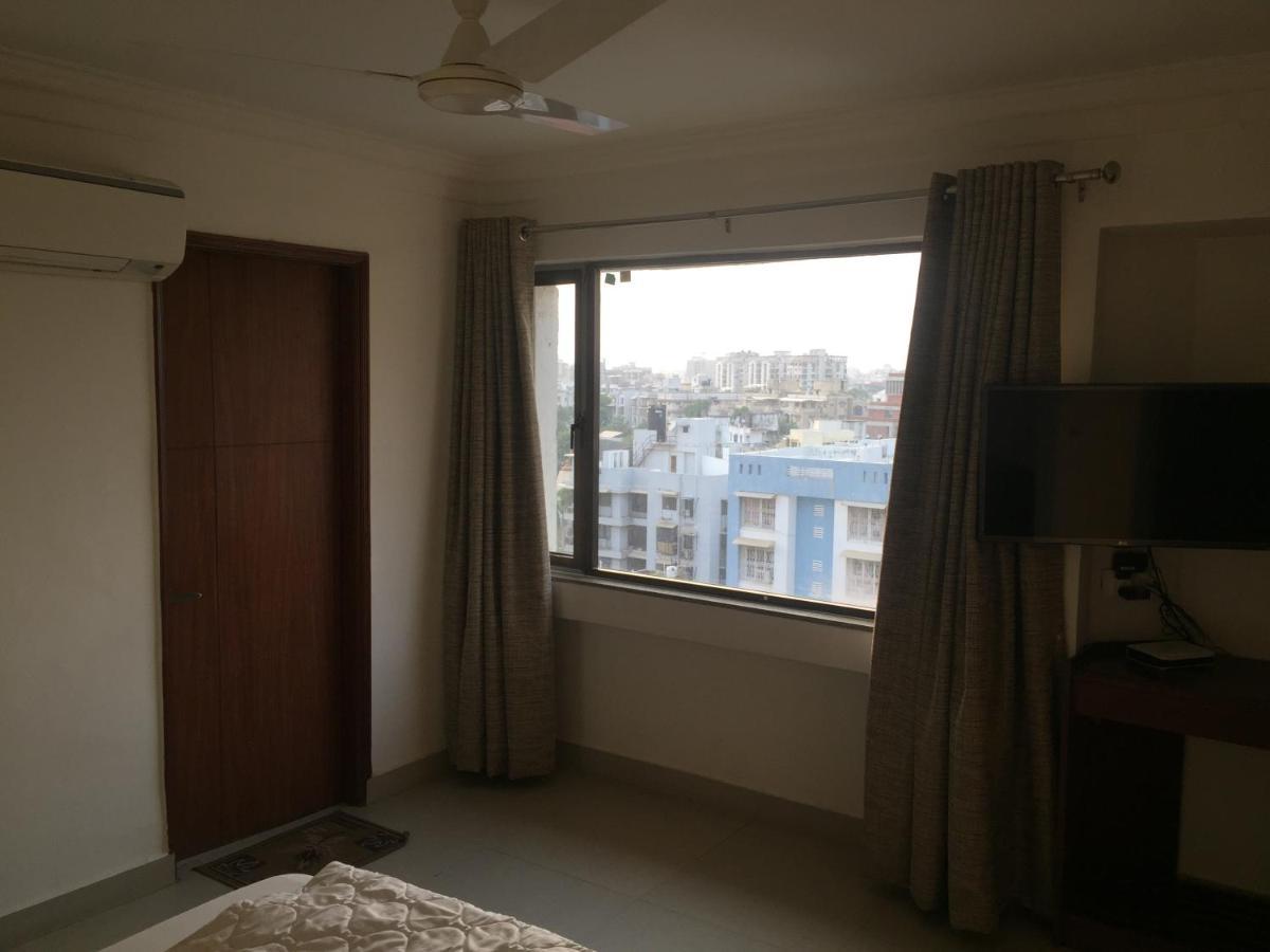 אחמדאבאד Hotel Apex מראה חיצוני תמונה